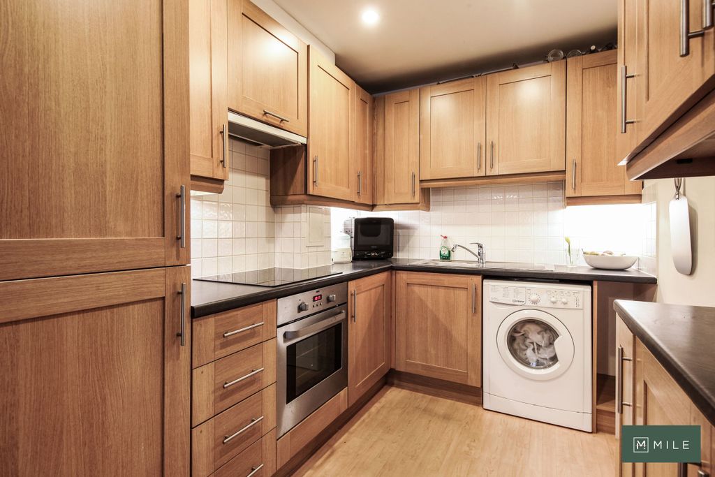 Property photo 2 of 11 1 Plough Close, Kensal Green - 4Qghhf6Tuvtd1Ivviip