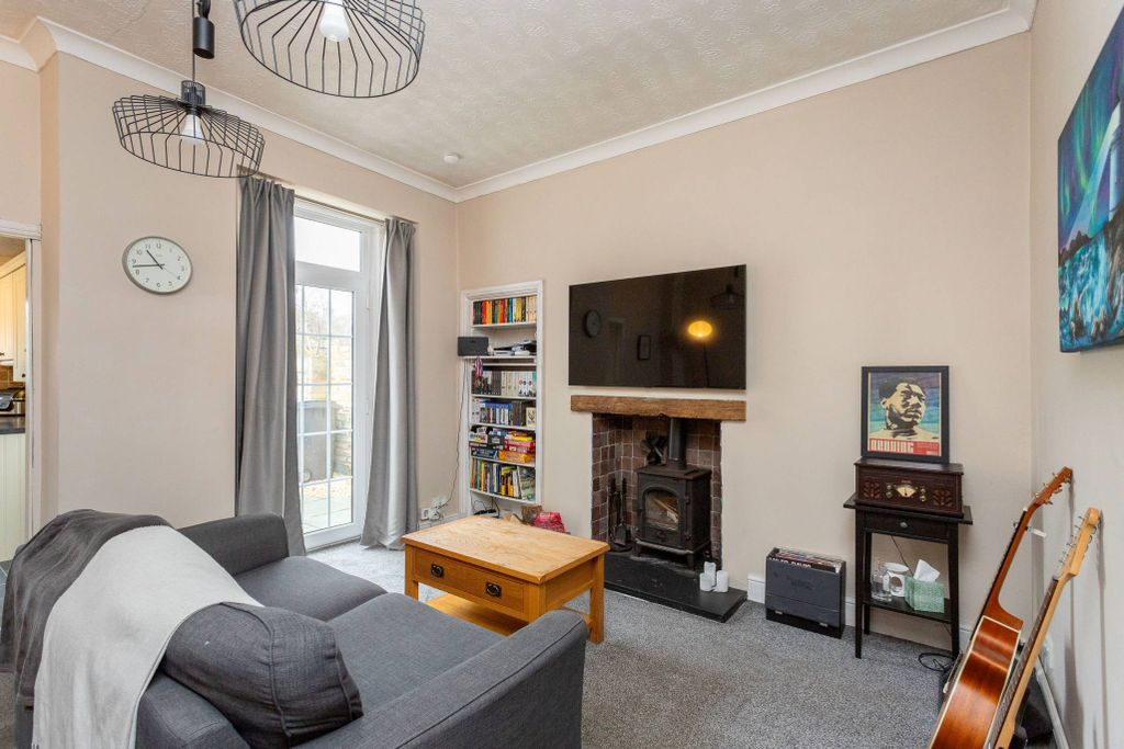 Property photo 2 of 19