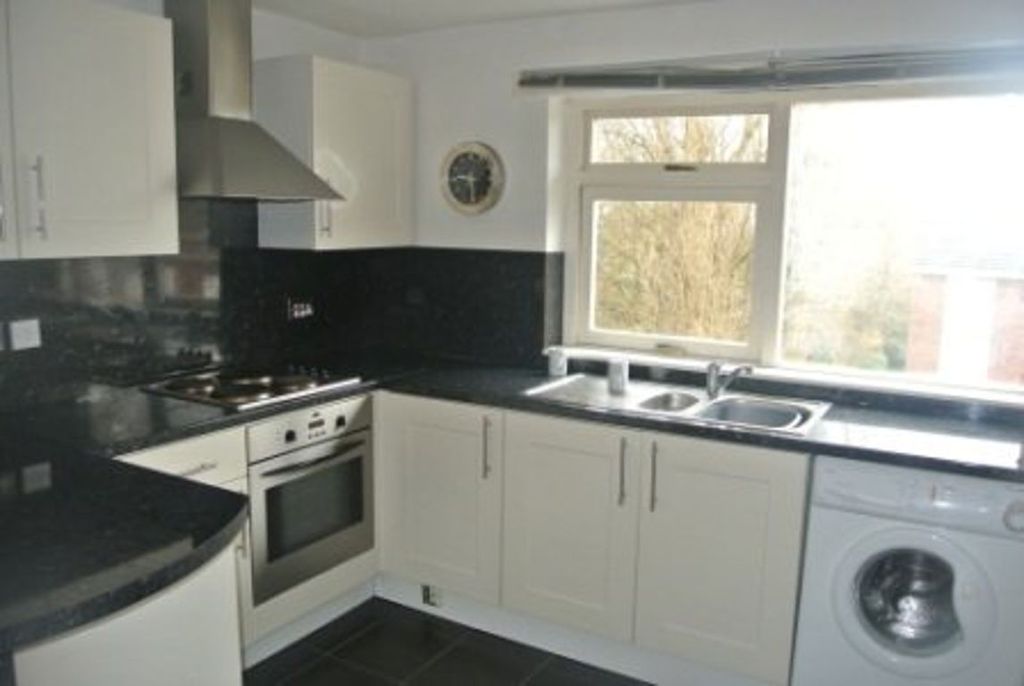 Property photo 1 of 4