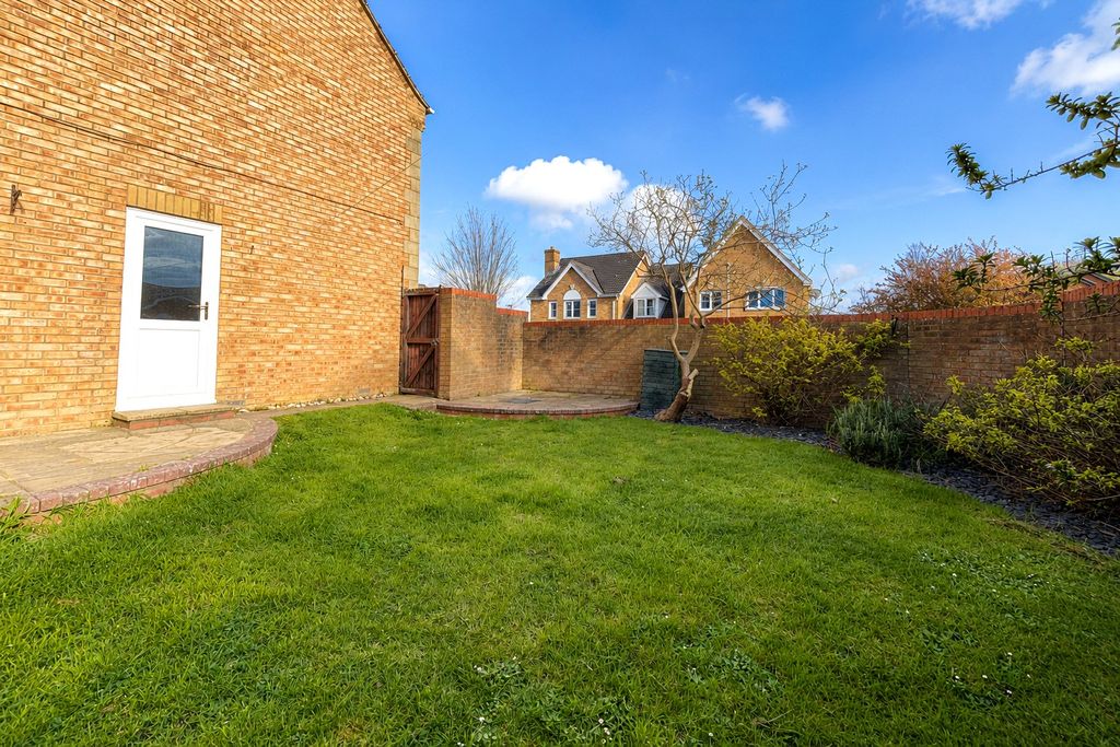 Property photo 2 of 21 Picture No. 33