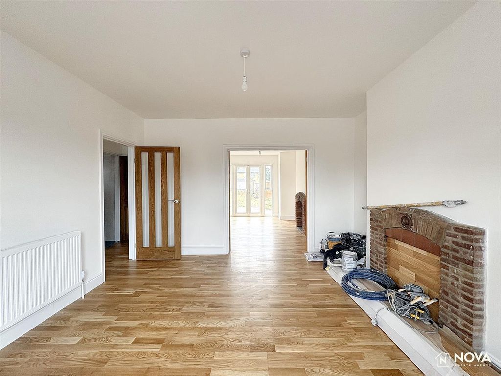 Property photo 2 of 12 Img_1681.Jpg