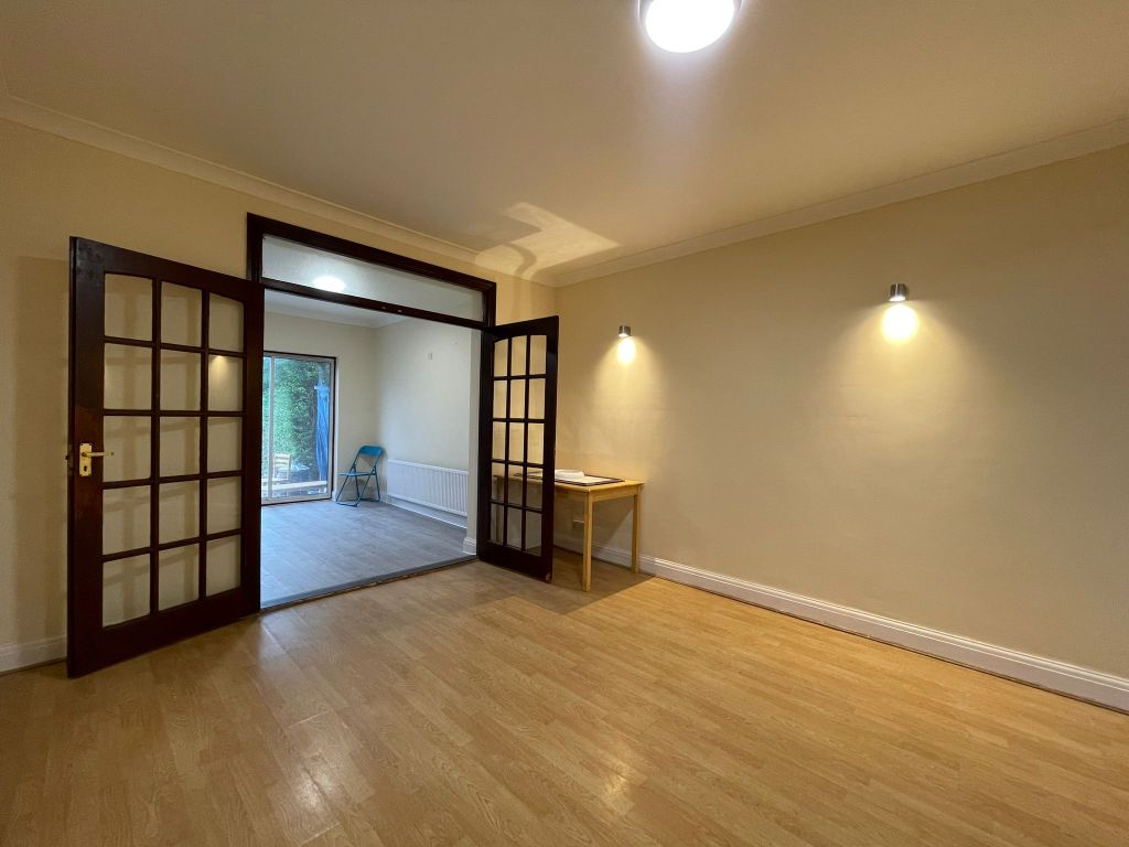 Property photo 3 of 25