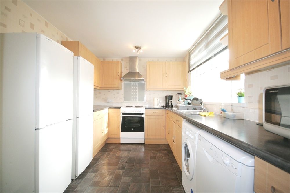 Property photo 3 of 5