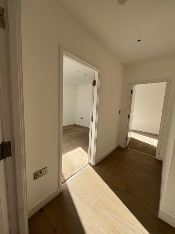 Property photo 3 of 11 Gallery