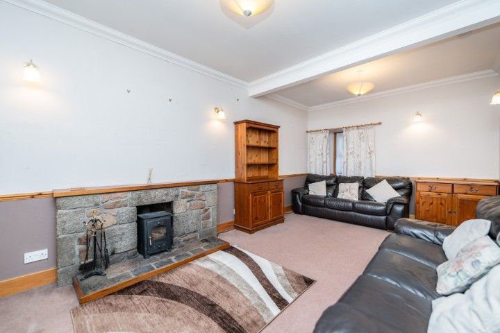 Property photo 3 of 24