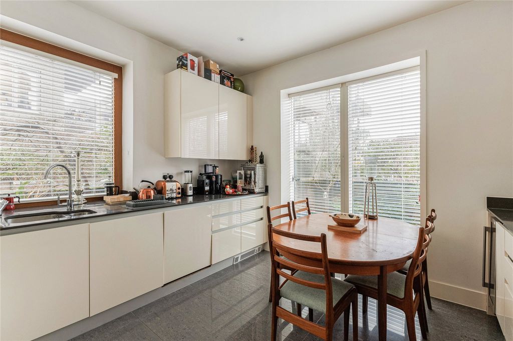 Property photo 3 of 10 Picture No. 03