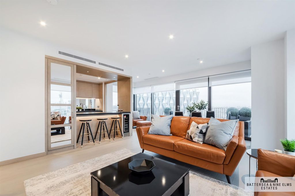 Property photo 1 of 33