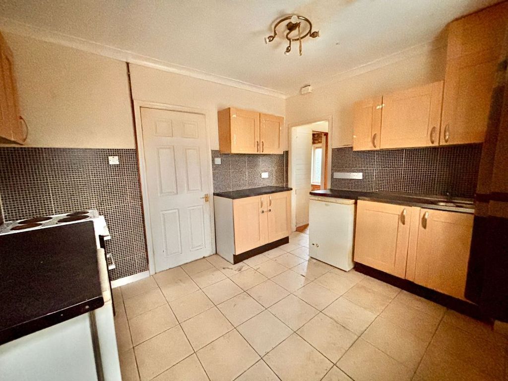 Property photo 2 of 10 Image 2