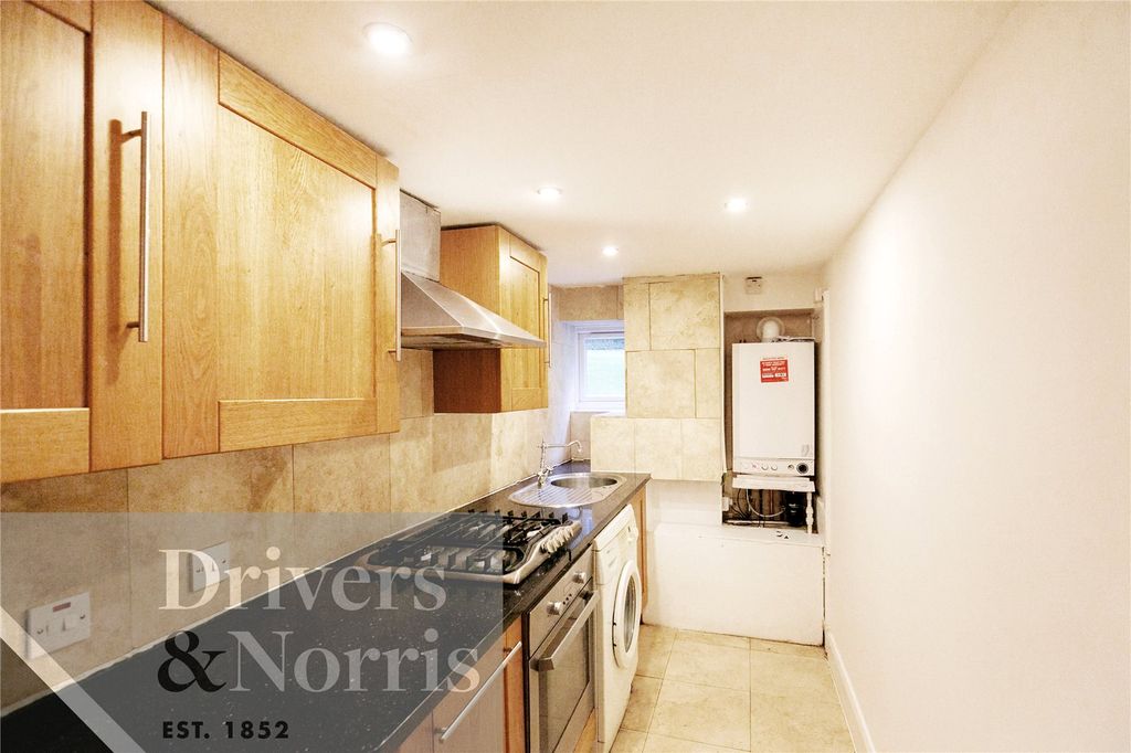 Property photo 2 of 7 Picture No. 06