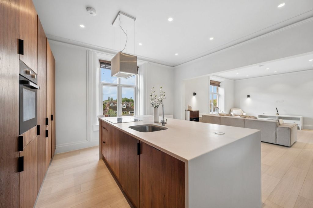 Property photo 1 of 12 Open Plan Kitchen