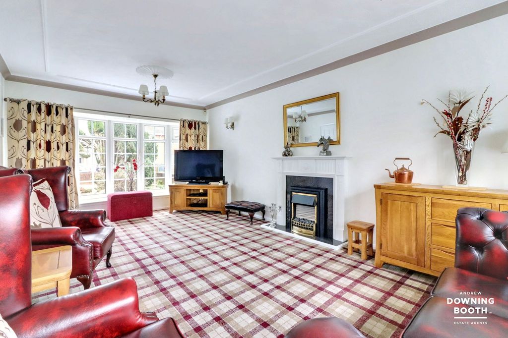 Property photo 3 of 25