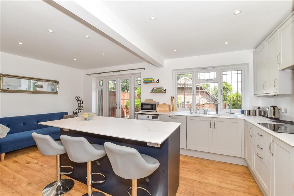 Property photo 1 of 17 Kitchen/Diner