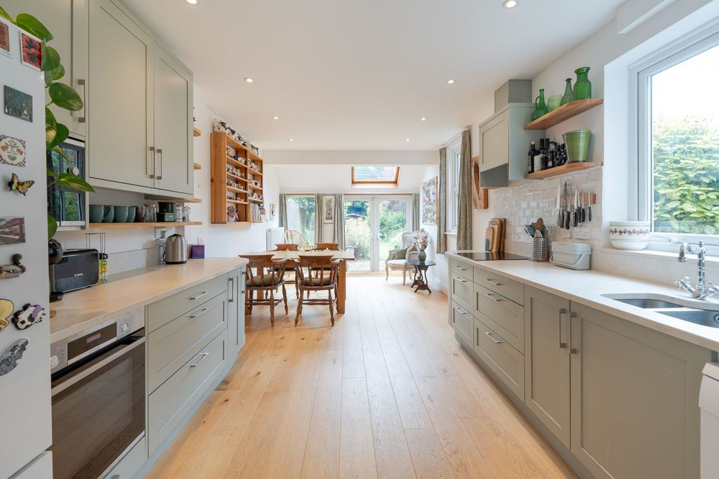Property photo 2 of 19 Kitchen/Dining