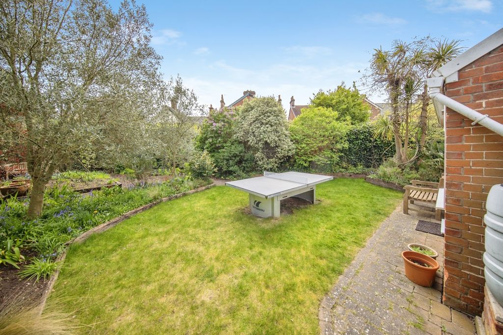 Property photo 3 of 25 Pbox-Img.Jpg