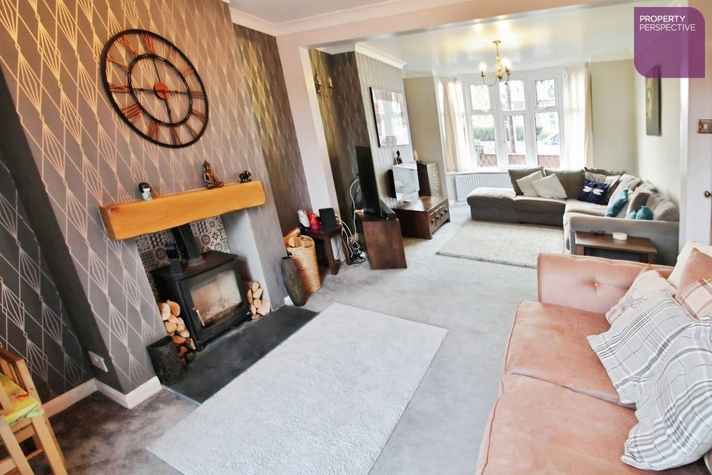 Property photo 2 of 16 Lounge Dining Room