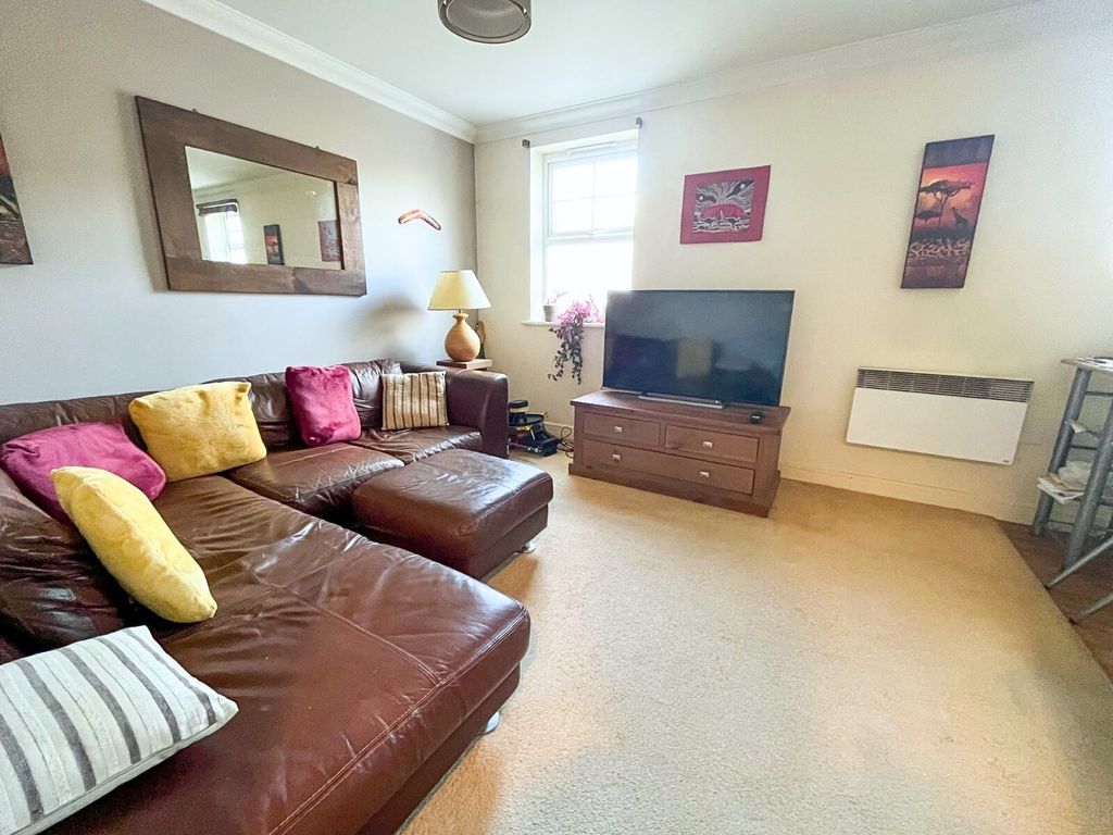 Property photo 2 of 6 Picture No. 13