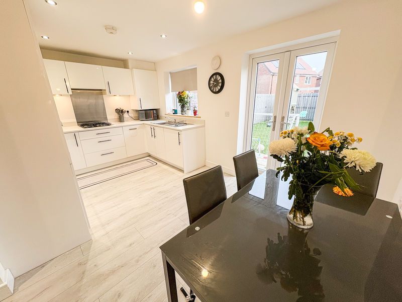 Property photo 2 of 12 Photo 3