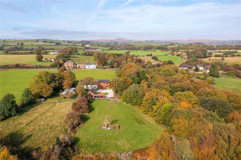 Property photo 2 of 36 Picture No. 25