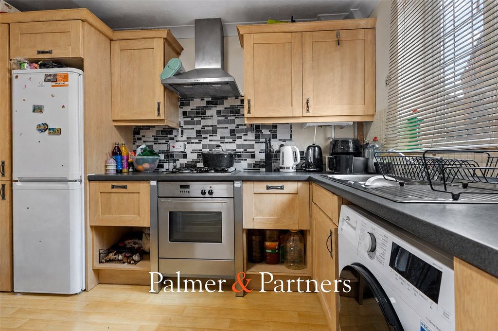 Property photo 3 of 16 Picture No. 09
