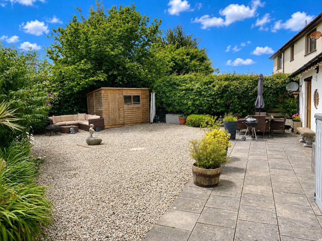 Property photo 3 of 25 3 - Picture No. 03