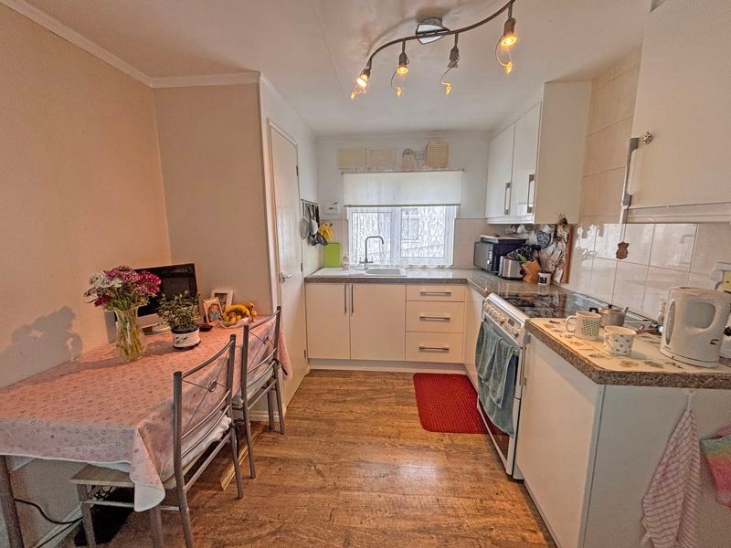 Property photo 2 of 15 Kitchen