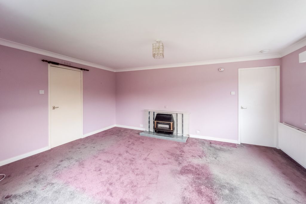 Property photo 3 of 23