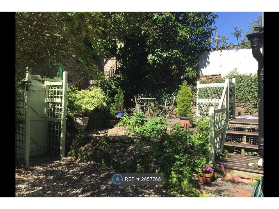 Property photo 3 of 10