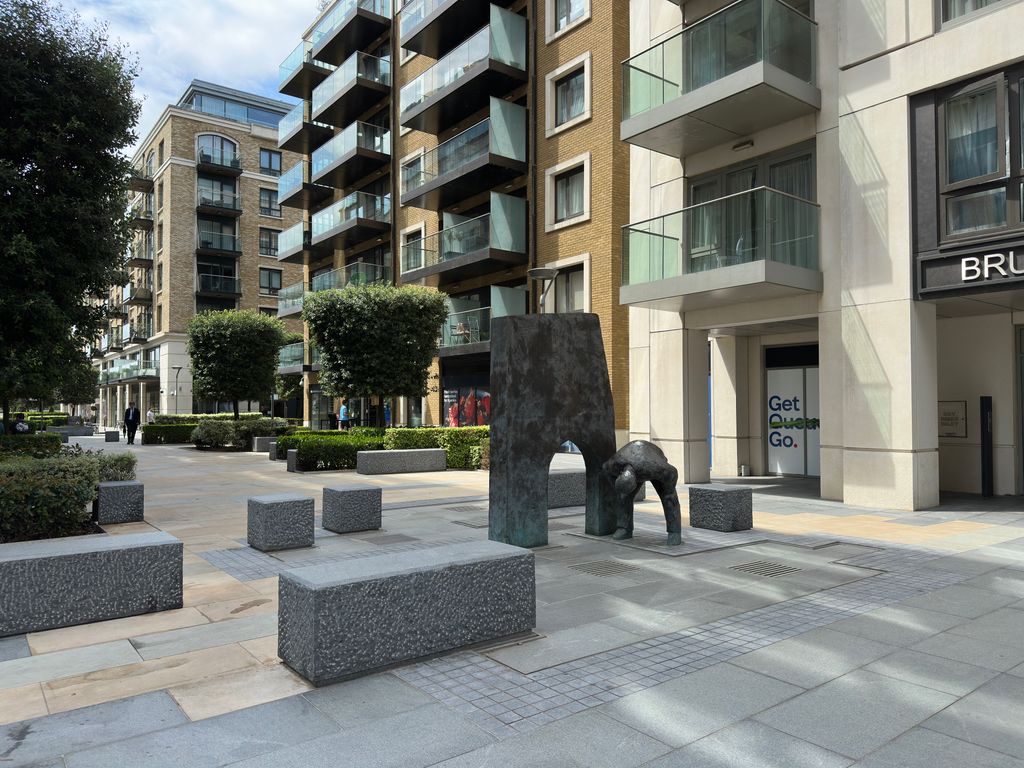 Property photo 2 of 25