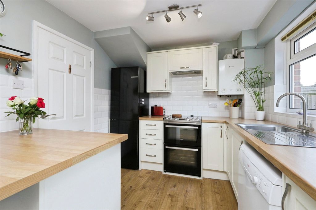 Property photo 3 of 13 Picture No. 11