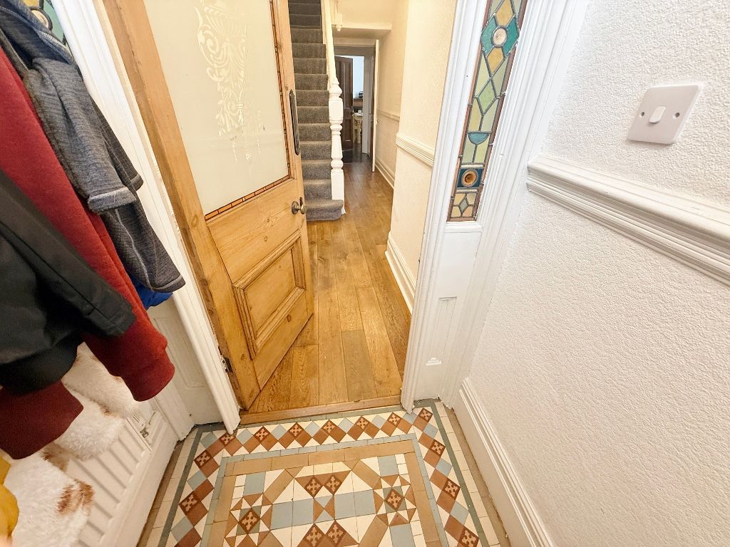 Property photo 3 of 25 Picture 3