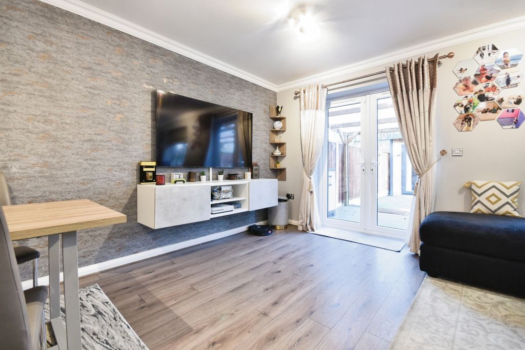 Property photo 2 of 20 Dsc_0333