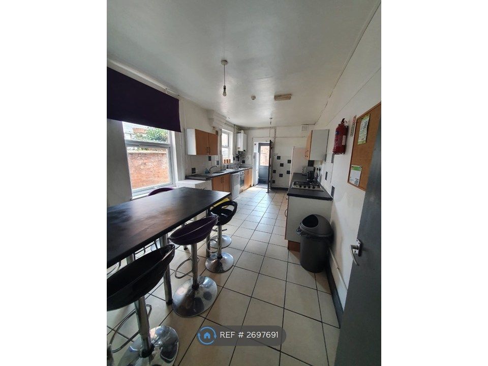 Property photo 3 of 25