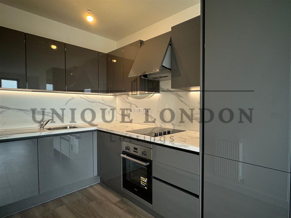 Property photo 3 of 10 263.Png