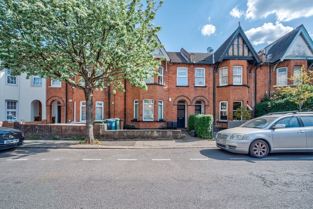 Property photo 1 of 8