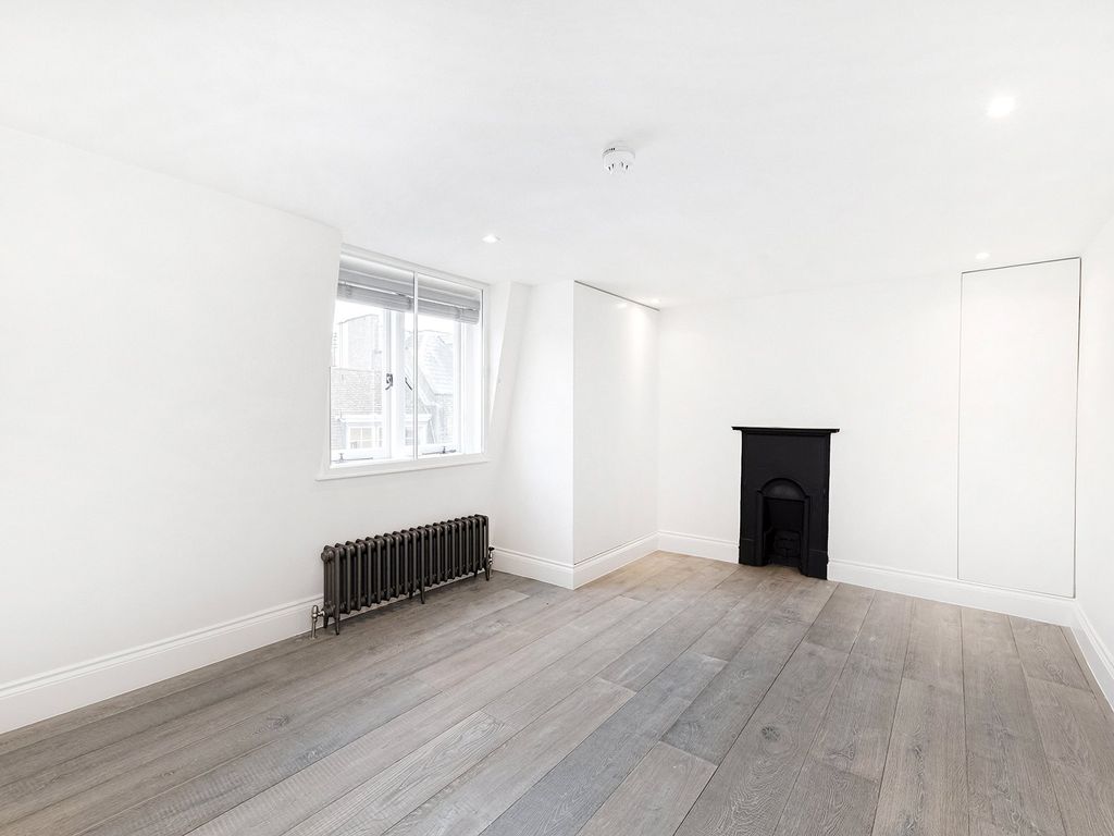 Property photo 3 of 11 Monmount Street