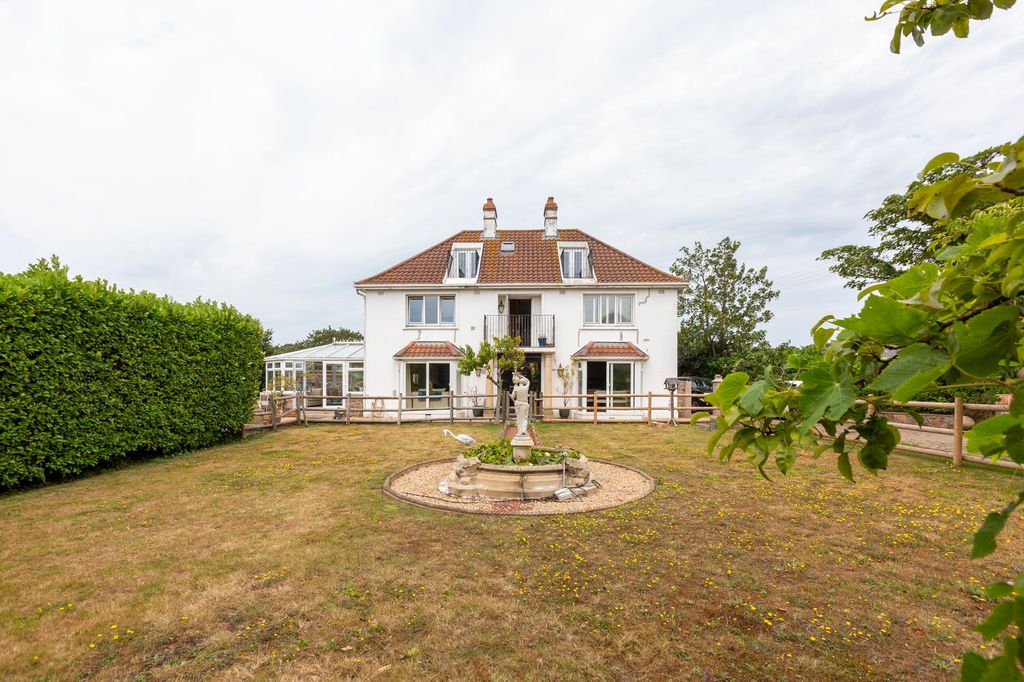 Property photo 1 of 47