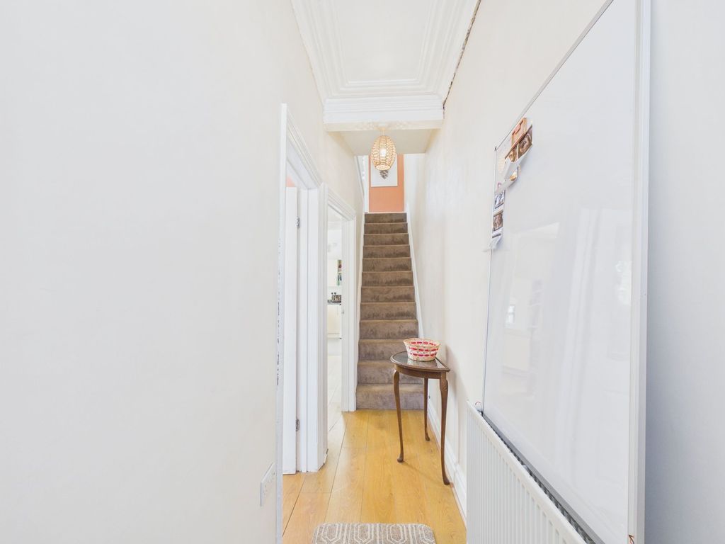 Property photo 3 of 25 Hallway