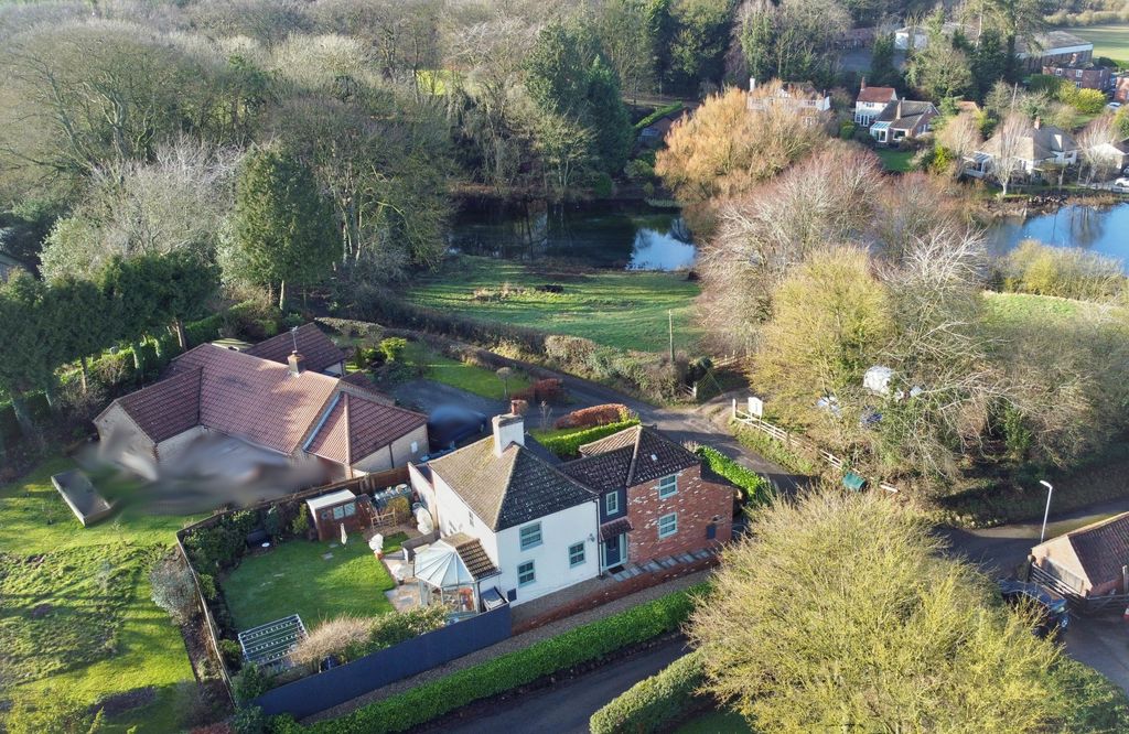 Property photo 2 of 30