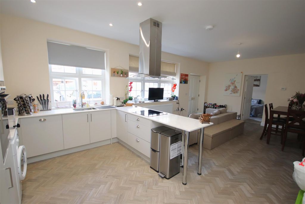 Property photo 2 of 11 Img_2969.Jpg