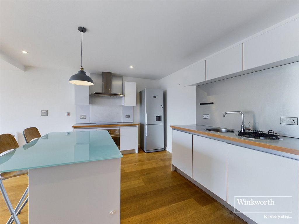 Property photo 2 of 10 Picture No. 15