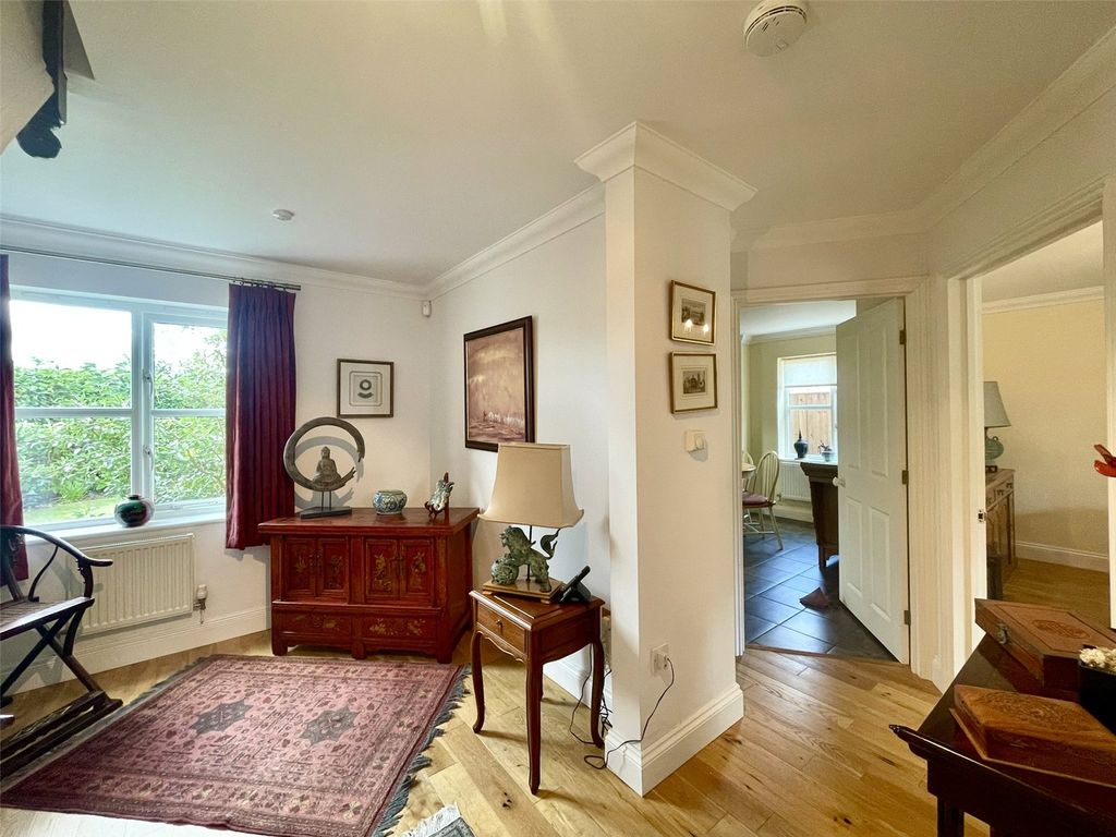 Property photo 3 of 33 Picture No. 07