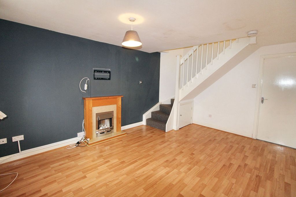 Property photo 2 of 6