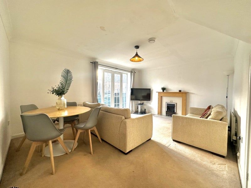 Property photo 3 of 7