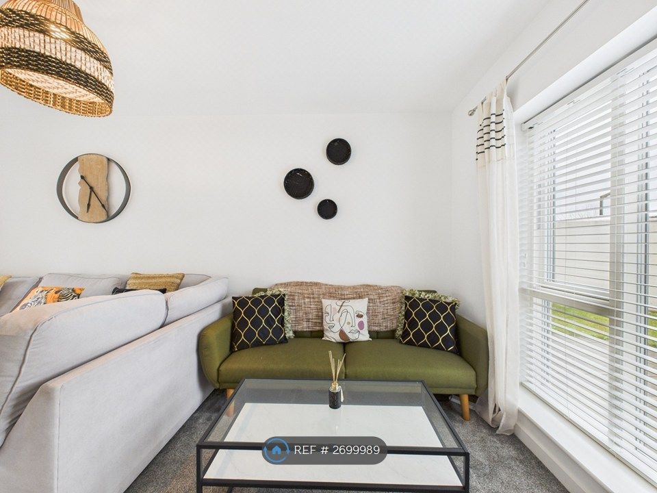 Property photo 3 of 35