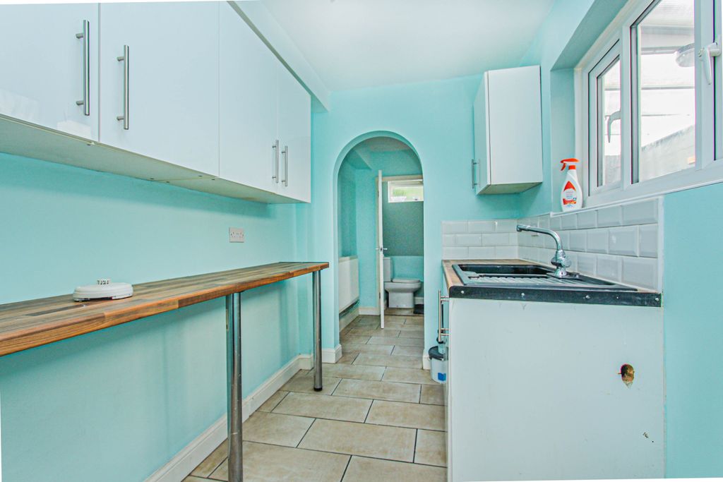 Property photo 3 of 13 Galley Kitchen