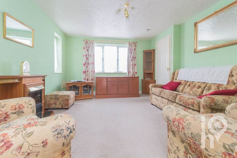 Property photo 3 of 10 Photo 6