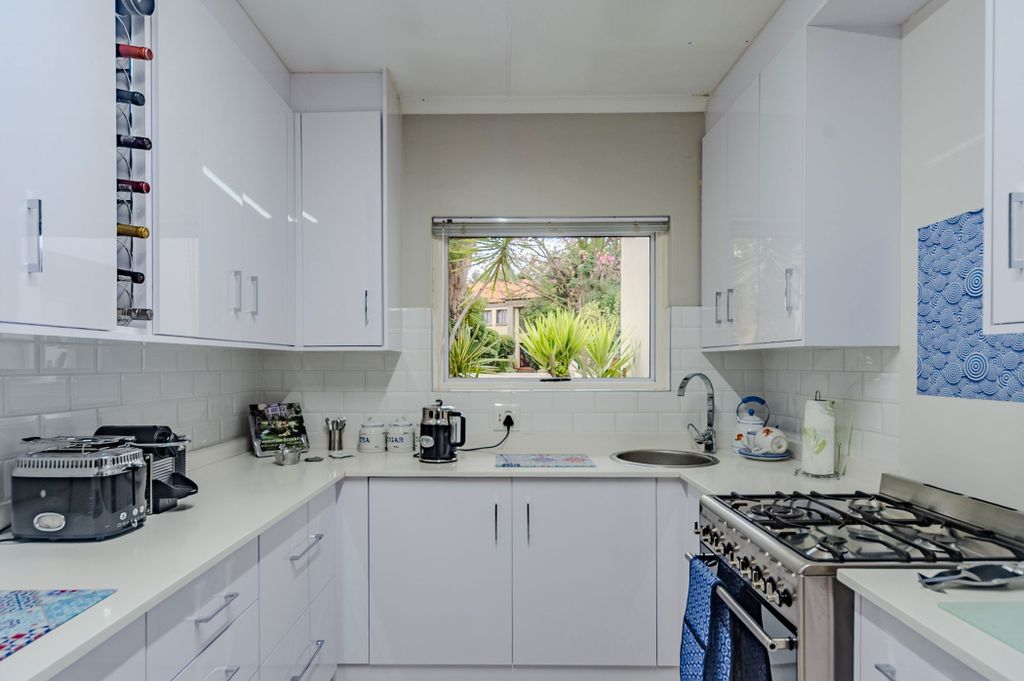 Property photo 2 of 28 Pt1737228