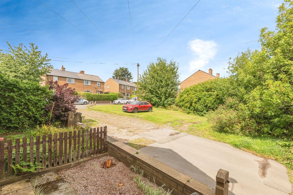 Property photo 2 of 13
