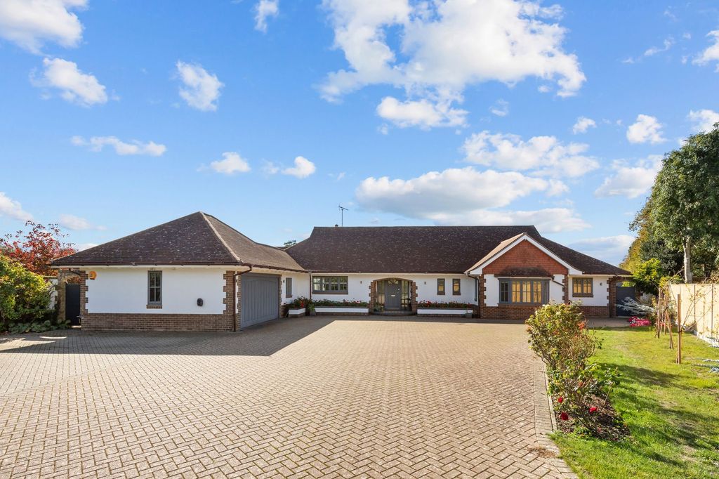 Property photo 1 of 30