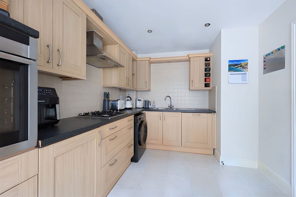 Property photo 2 of 14 Img_9738_1748874561076.Jpeg